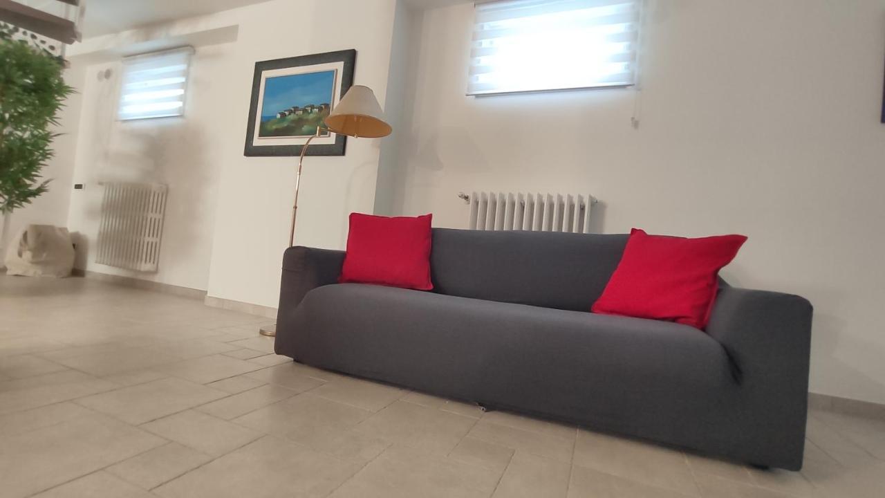 Seagull Apartments - Front And Sea View & Airport Bari Exterior photo